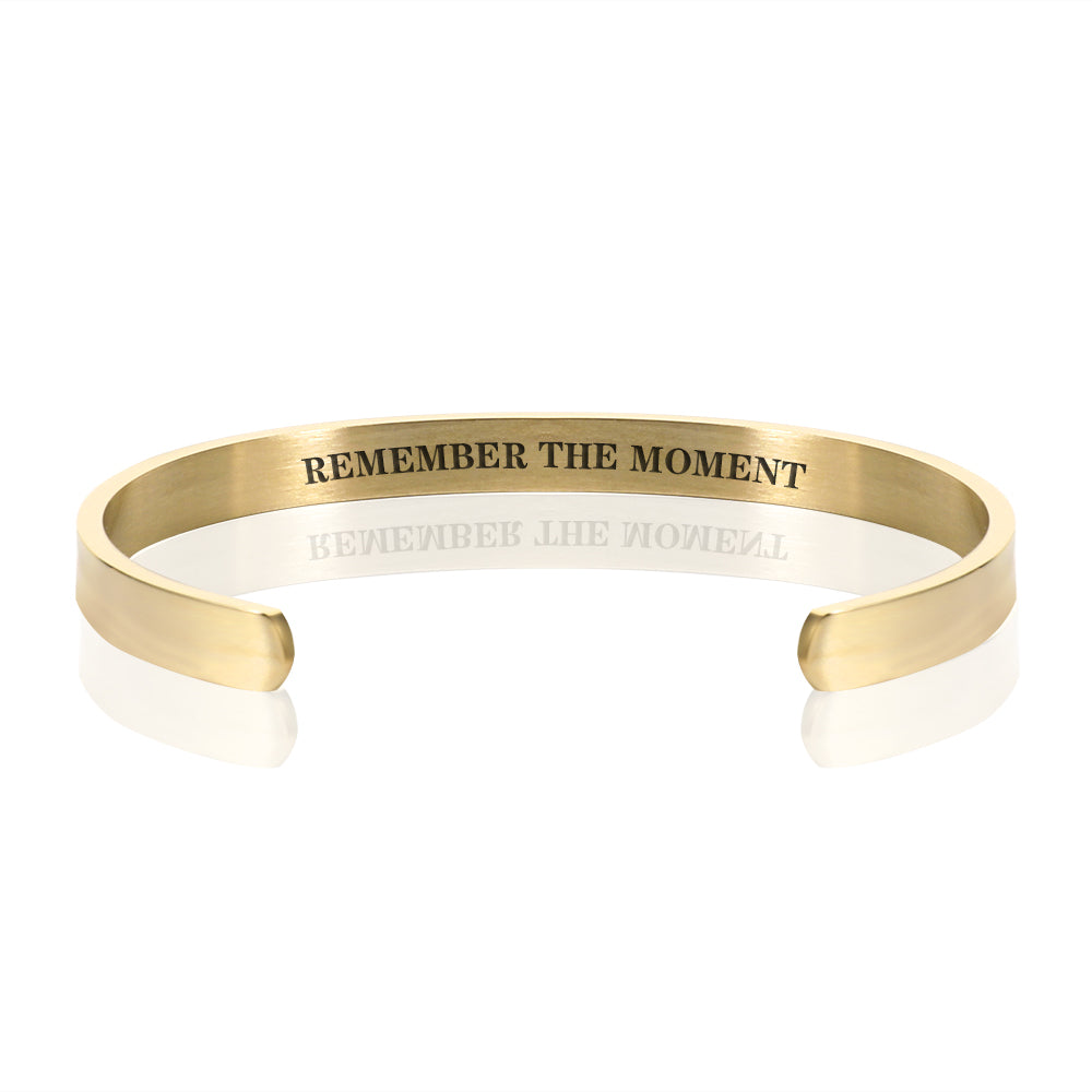 REMEMBER THE MOMENT BRACELET BANGLE - Gold