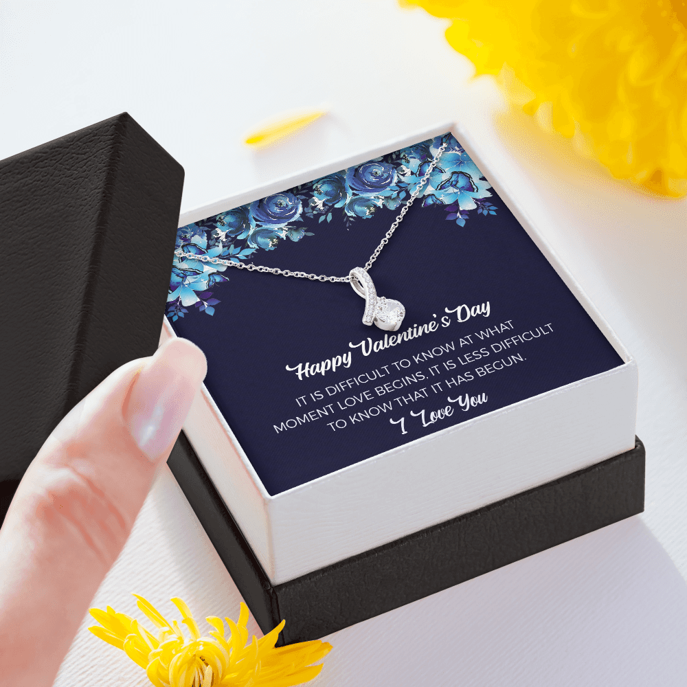 Valentines Day Gift For Girlfriend Or Wife - It Is Difficult To Know At What Moment Love Begins