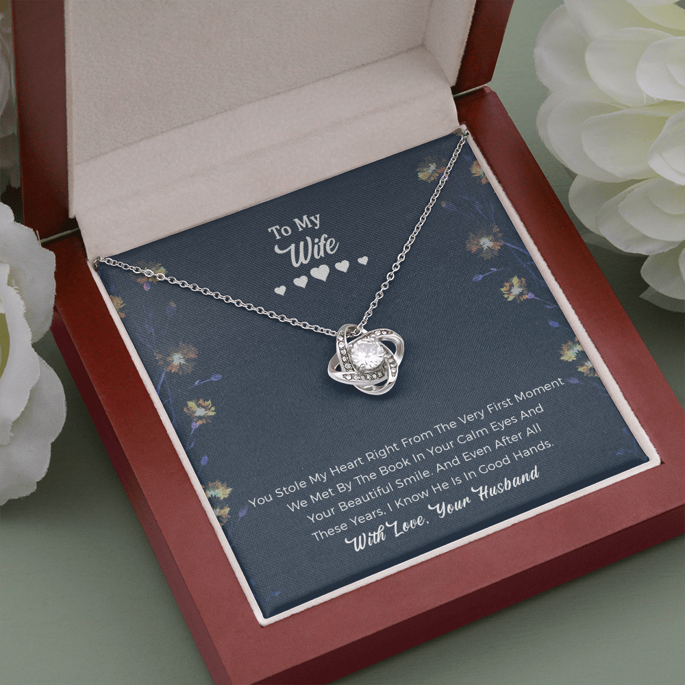 Romantic Love Knot Necklace - You Stole My Heart